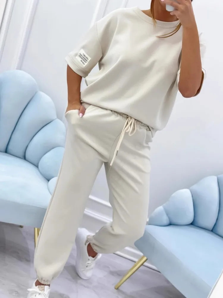 Almira - Comfortable Lounge Set