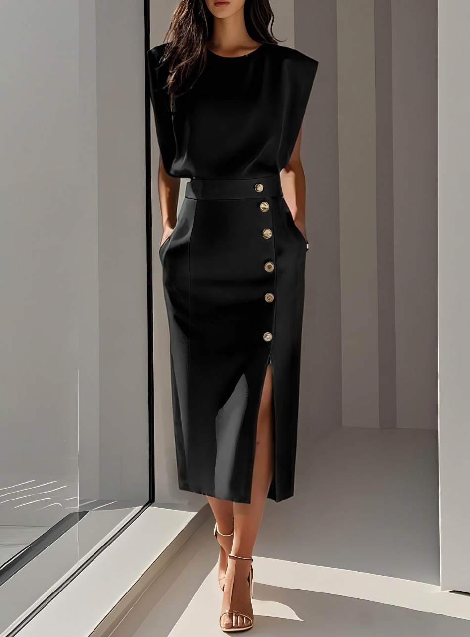 Sophie - Elegant Fitted Midi Dress